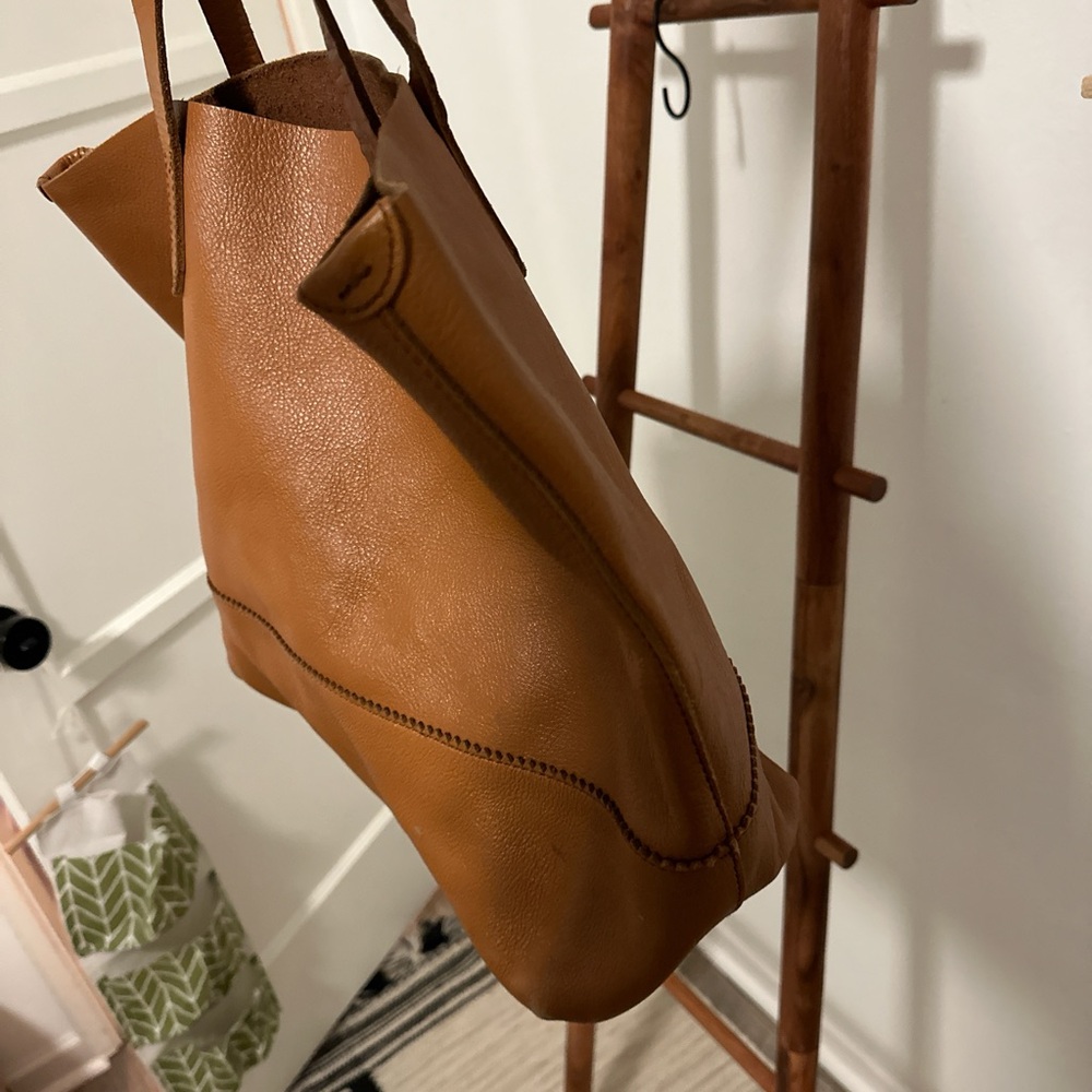 Vintage brown leather tote - Picture 5 of 9
